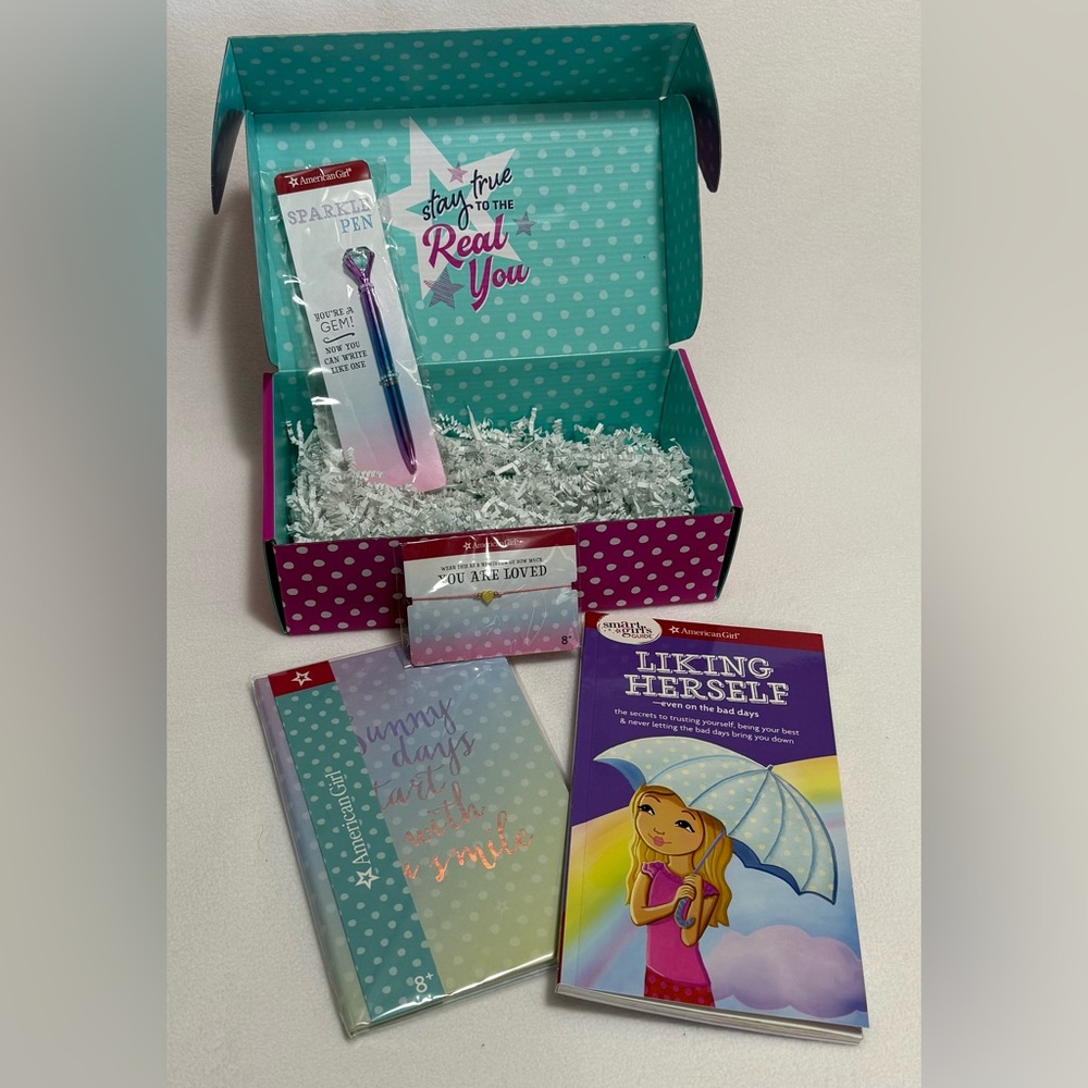 American Girl Smart Girls Guide Kit - Liking Herself Book Journal Pen Bracelet